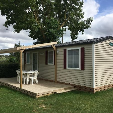 Camping Le Mont Joli Bois 크리엘쉬르메르 외부 사진