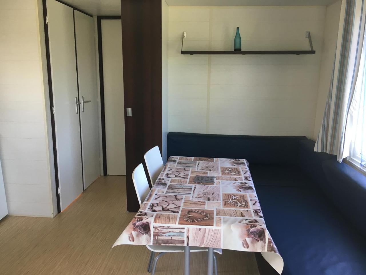 Camping Le Mont Joli Bois 크리엘쉬르메르 외부 사진
